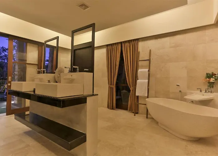 Kumuda By Nakula Hotel 4*